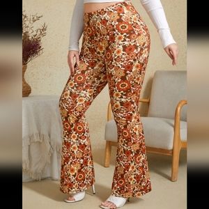 Plus Allover Floral Print Flare Leg Pants